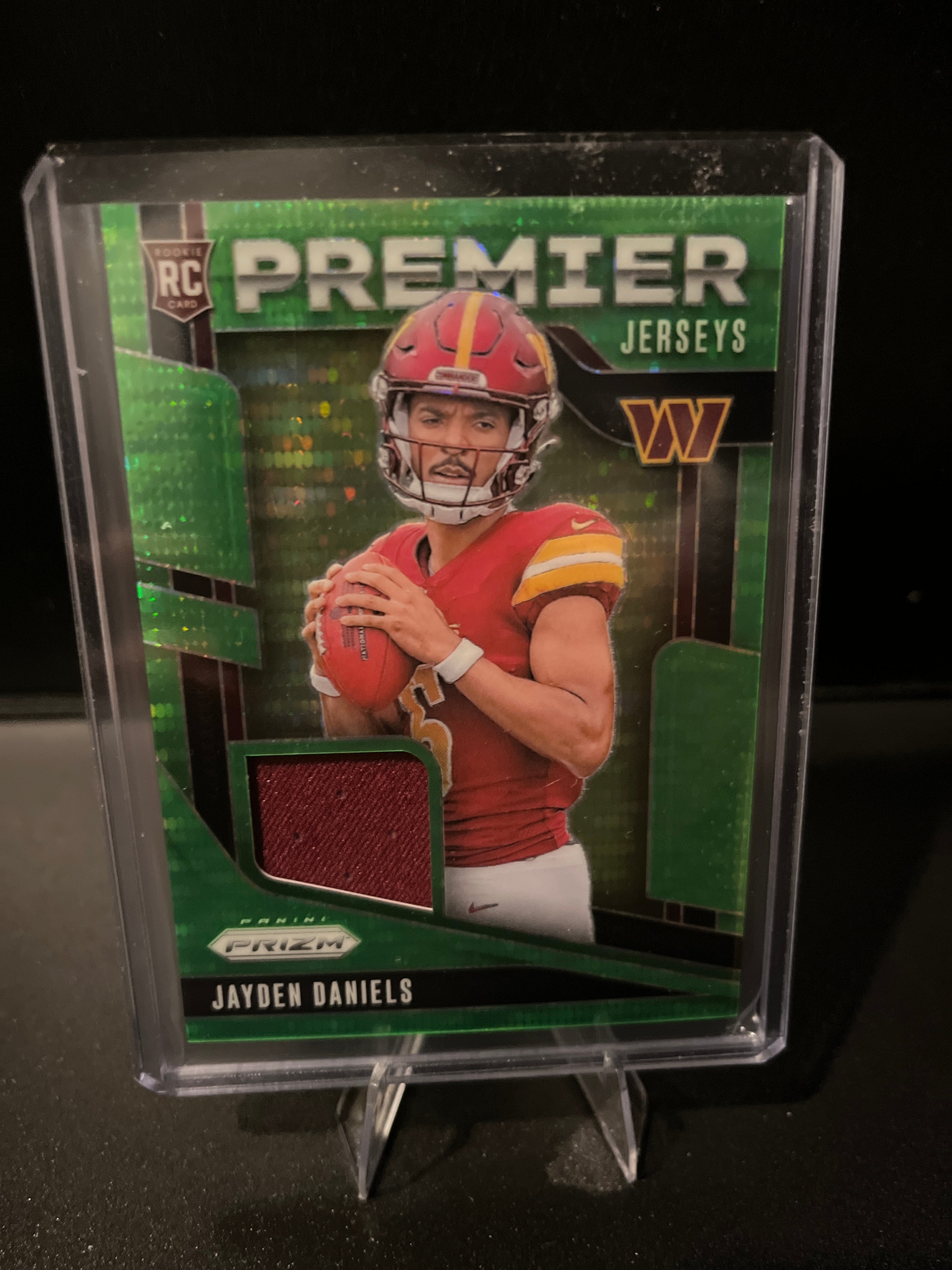 2024 Prizm Football Jayden Daniels Premier Jerseys Neon Green Pulsar No. PJ-JDS
