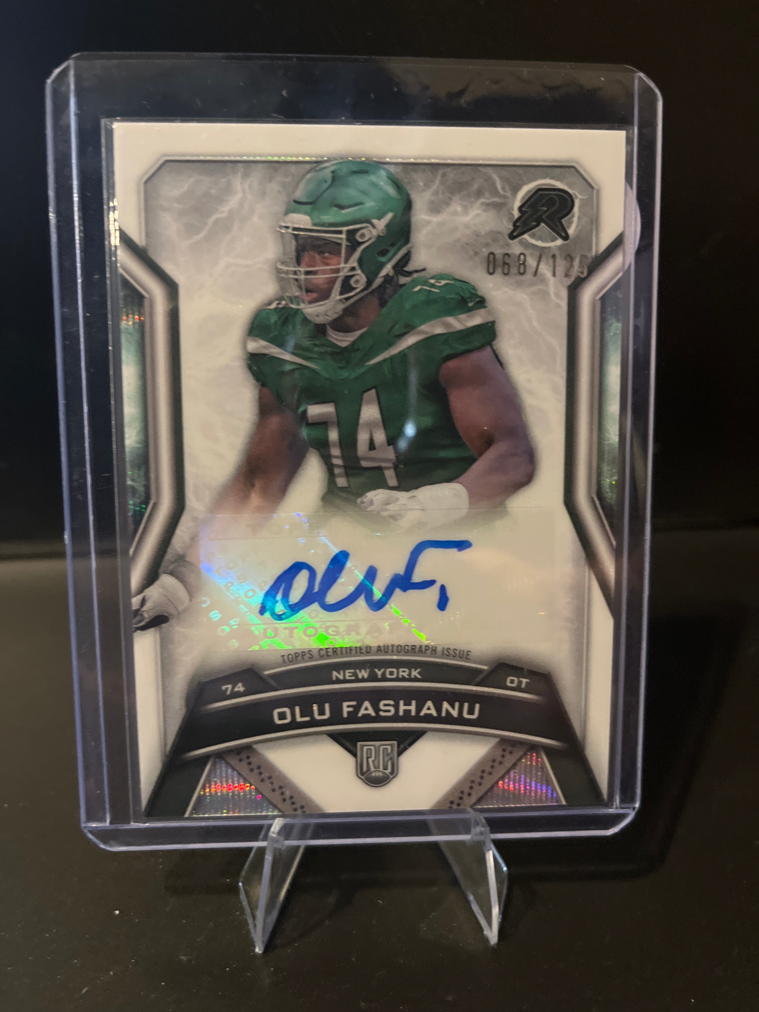 2025 Topps Resurgence Olu Fashanu Rookie Signatures White No. RRS-OF 068/125