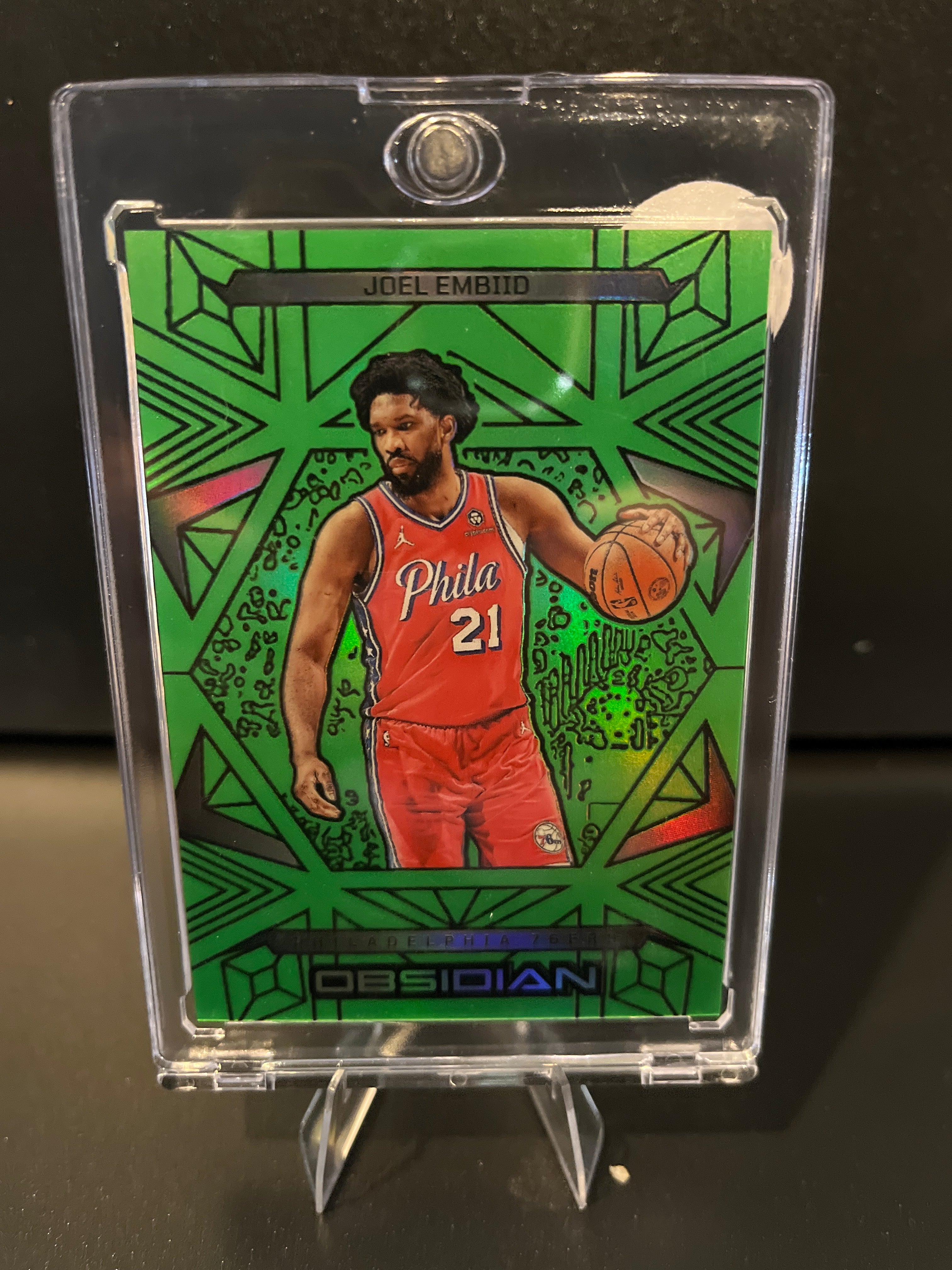 2024-2025 Obsidian Basketball Joel Embiid Electric Etch Green No. 21 18/25