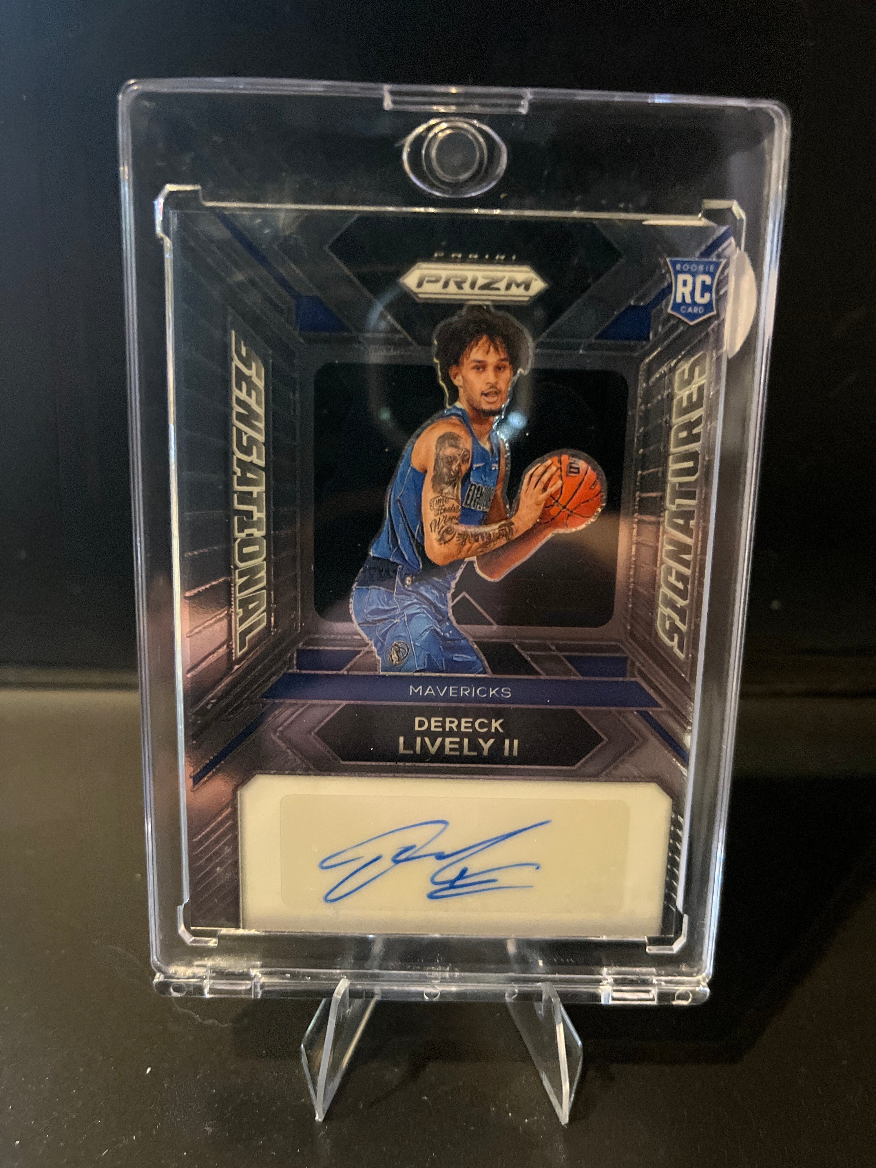 2023-2024 Prizm Basketball Dereck Lively II Sensational Signatures No. SS-DL