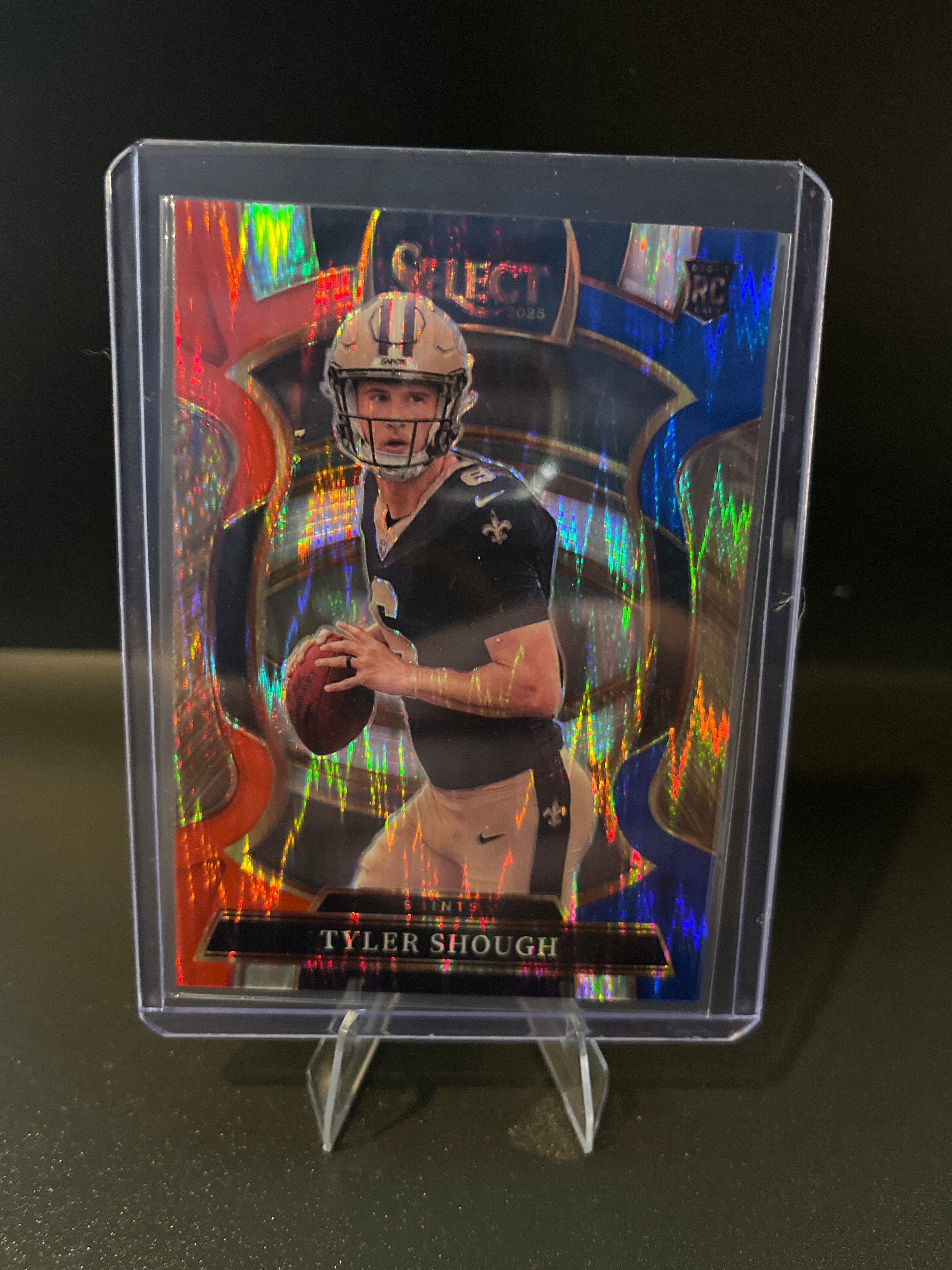 2025 Select Football Tyler Shough (RC) Red and Blue Shock Prizm No. 41